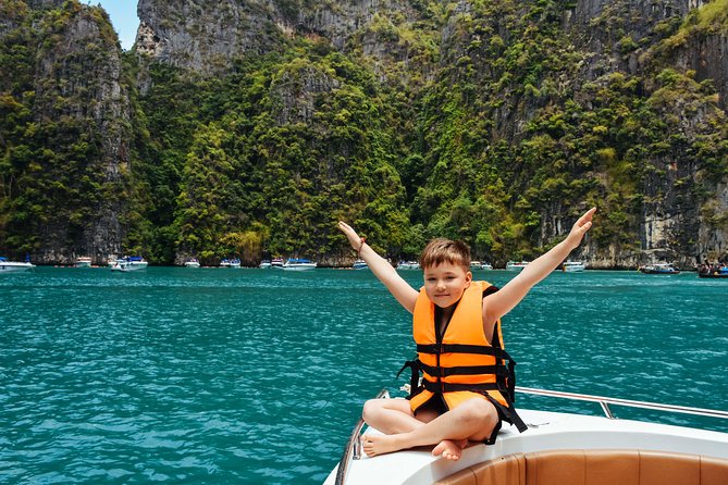 4 PEARLS OF ANDAMAN SEA (PHIPHI, KRABI, JAMES BOND, RANG YAI) - 2 Days 1 Night - Day 1 on Phi Phi Le: snorkeling, the Phi Phi viewpoint, and Slinky Beach Bar