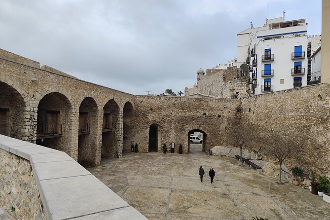 English Tour Peñíscola Game of Thrones and Castle Tickets - Walking the Walled Town: Where the Story Starts at Calle Mayor 18