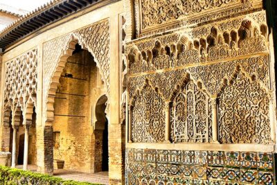 Full Alcázar History Seville and introduction Game of Thrones Tour - Guides like Miguel, Cristina, Lydia, and Danny: when it clicks, it clicks