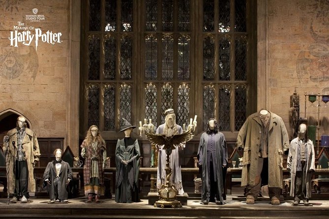 Fully Guided Tour of Warner Bros Studio Tour London – The Making of Harry Potter - Outdoor sets and the tricky photo flow at Privet Drive
