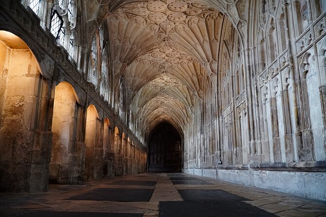 Guided Tour of Harry Potter Film Locations of Lacock & Cotswolds - Why Lacock and Gloucester Feel Like Real Movie Sets