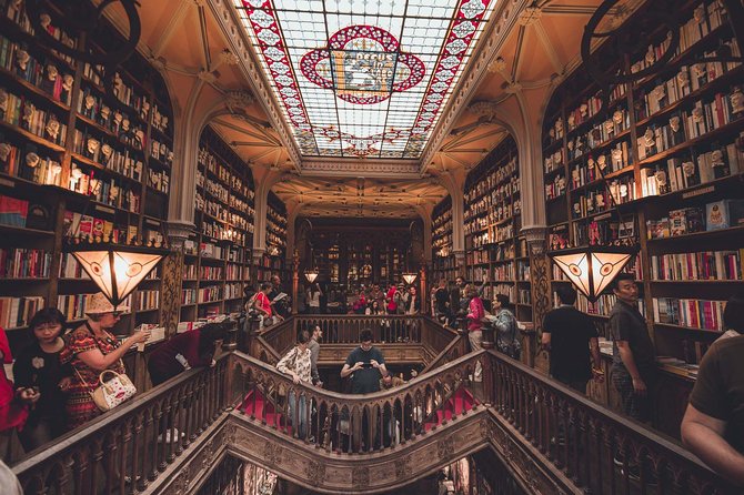 Harry Potter and Lello Bookshop Tour : Highlights and Hidden Gems - Walking Porto with a Harry Potter lens (and a real guide)