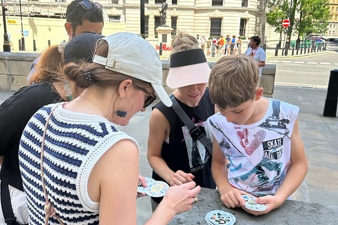 Harry Potter City Escape Tour in London - Trafalgar Square: the opening clue stops you can recognize fast
