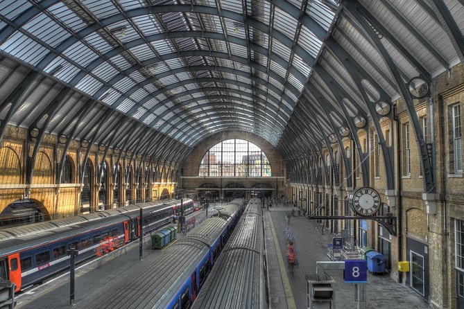 Harry Potter Film Locations Guided Walking Tour - Cecil Court and the Real Diagon Alley-Worthy Architecture