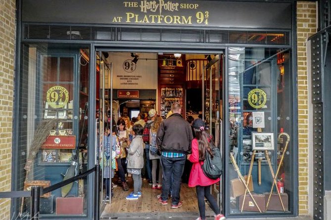 Harry Potter London Sights and Film Locations - Private Tour - Stop 6: Leicester Square and the heart of movie London