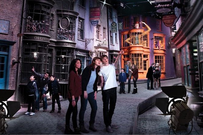 Harry Potter Warner Bros. Studio Tour with Transport from London - Transport return to Victoria: what to expect when it’s over