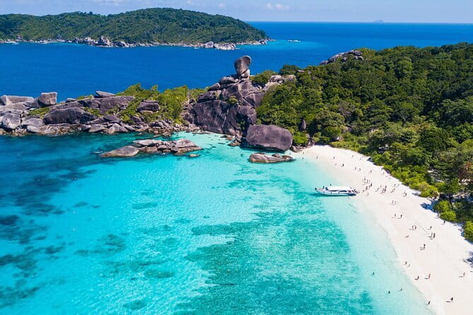 James Bond Island: Big Boat Tour & Canoeing Experience - Lunch on Board: Real Fuel Between Canoe Legs