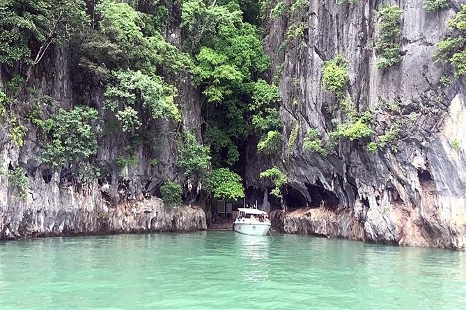 James Bond Island by Speedboat - James Bond Island and Ping Kan: photo fame, managed timing