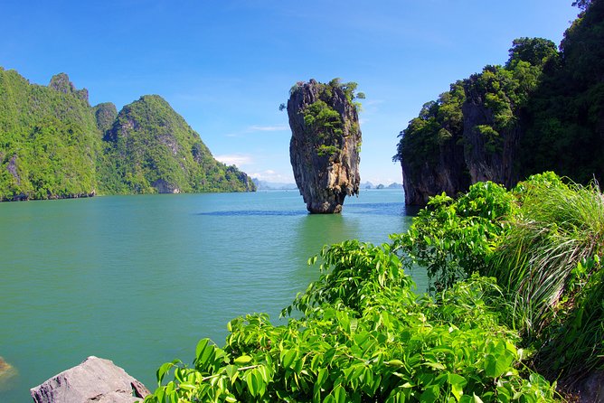 James Bond Island Day Trip With Sea Canoeing - James Bond Island drop-off: the movie set moment
