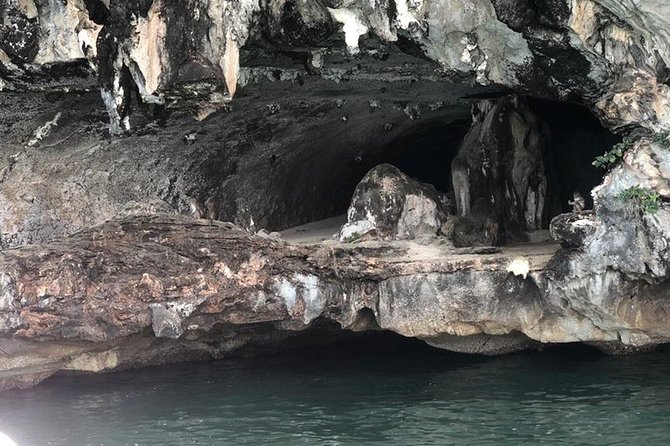 James Bond Island, Panak & Hong Island Trip + 1 Canoeing By Big Boat From Phuket - Boat Comfort, Group Size, and Who This Day Trip Fits