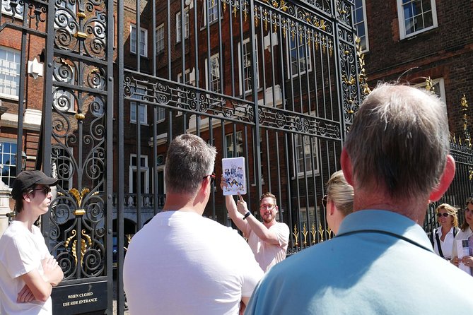 James Bond Small Group Mini Coach Tour of London - Guide, Live Commentary, and the “Ian Factor”