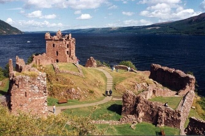Loch Ness, Cawdor Castle, Outlander Sites & More from Inverness - Key things to know before you go