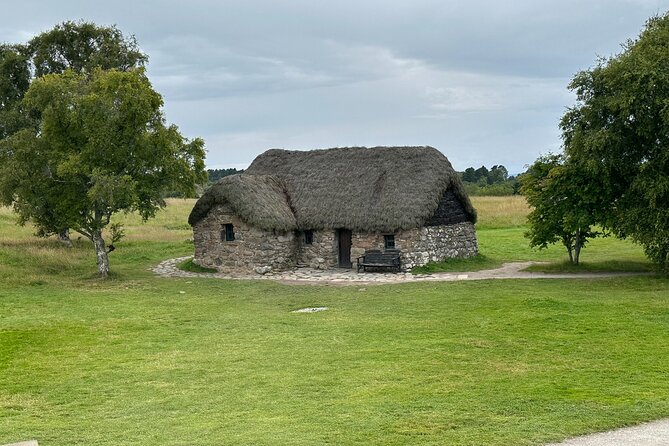 Loch Ness Tour: Day Trip to Loch Ness, Outlander Sites and More - Stop 4: Cawdor Castle—15th-century roots, later additions, and beautiful gardens