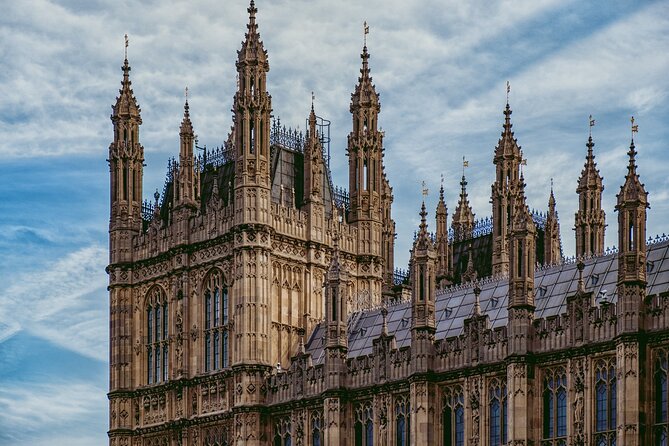 London: Landmarks Walking Tour & Harry Potter Walking Tour - Buckingham Palace, flamingos, and the royal streets you can actually walk