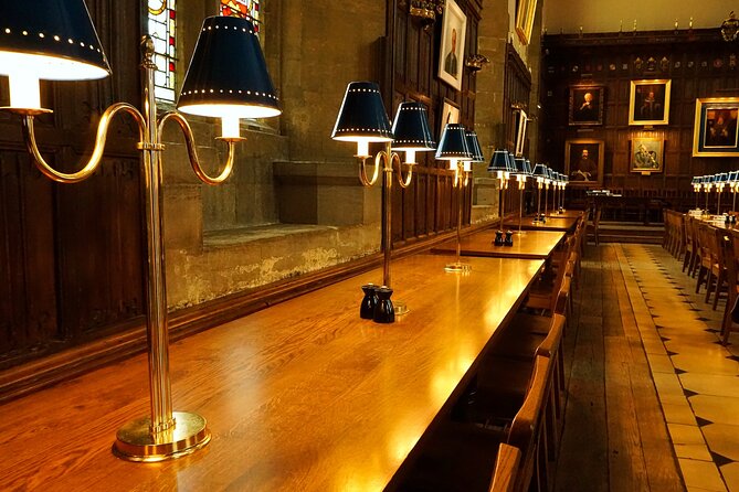 Oxford Harry Potter Film Locations Walking Tour by Alumni™ - Getting oriented fast: the 11 Broad Street start