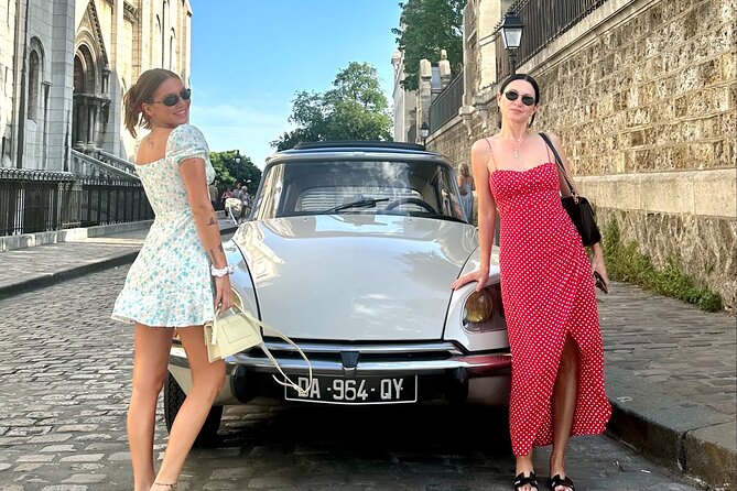 Paris TV Show Tour in a Open Top Vintage French Car Citroen DS - From Arc de Triomphe to Eiffel Tower: the grand boulevard sweep