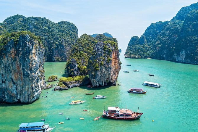 Phang Nga Bay Day Trip to Panak and James Bond Island by Speedboat from Phuket - Sea-kayaking at Koh Panak and Koh Hong: what to expect physically