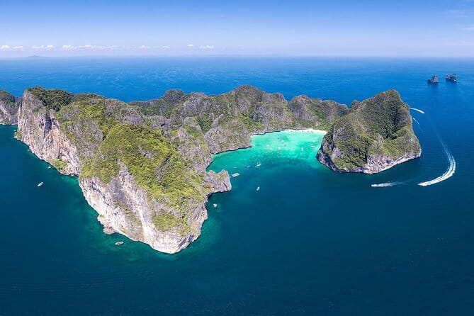 Phang Nga Bay Day Trip to Panak and James Bond Island by Speedboat from Phuket - Snorkeling and beach time at Koh Ngai: calm contrast to the caves