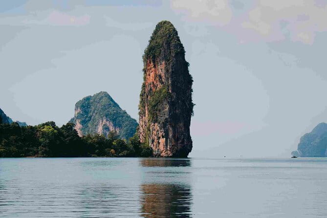 Phang Nga Bay, Samet Nangshe and James Bond Kayak tour - Kayaking Koh Hong Lagoon: Quiet Water and Real Paddling Time