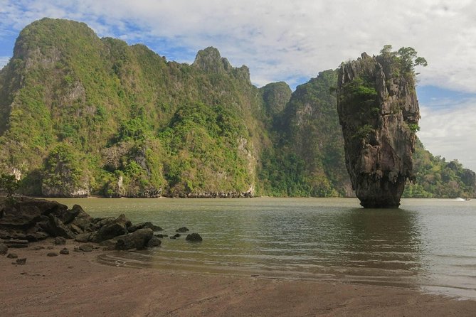 Phang Nga Treasures Sunrise Trekking and No-crowd James Bond by longtailed boat - Lunch on a hilltop: fuel for the ride home