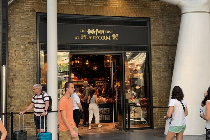 Private Guided Tour of Harry Potter Locations - English/ Italian - Meeting Point to Finish Line: King’s Cross Start and a Central London Finish