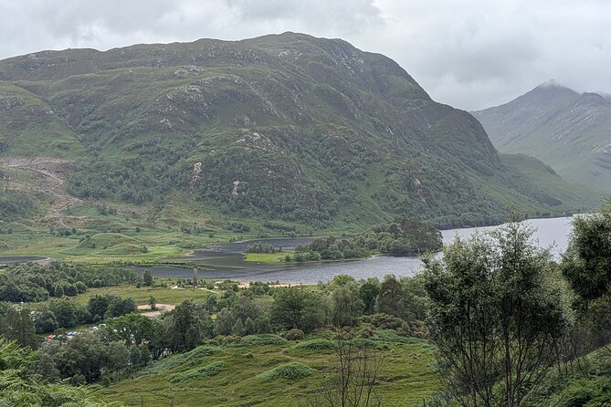 Private Harry Potter, Glenfinnan Viaduct, Highlands tour Glasgow - Commando Monument with Ben Nevis looming: a quick history stop that hits