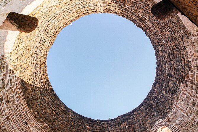 Private Split & Klis Game of Thrones Tour - Stop 1: Diocletian Palace substructures in about 30 minutes