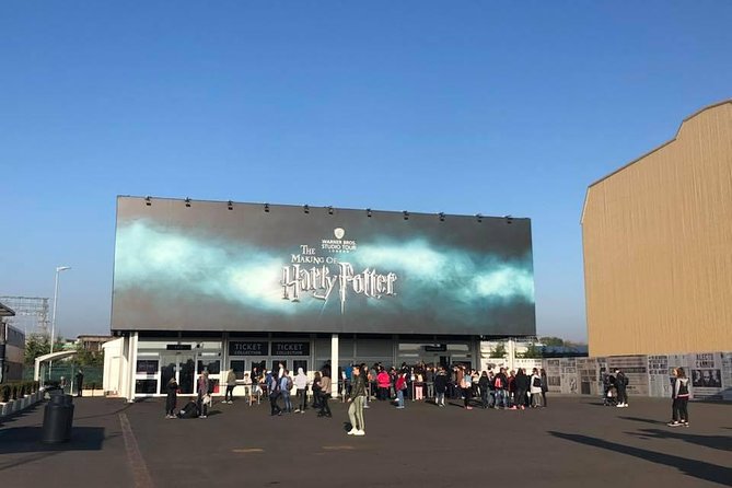Private Transfers between London & Harry Potter Warner Studio - Tips to make your day run smoother