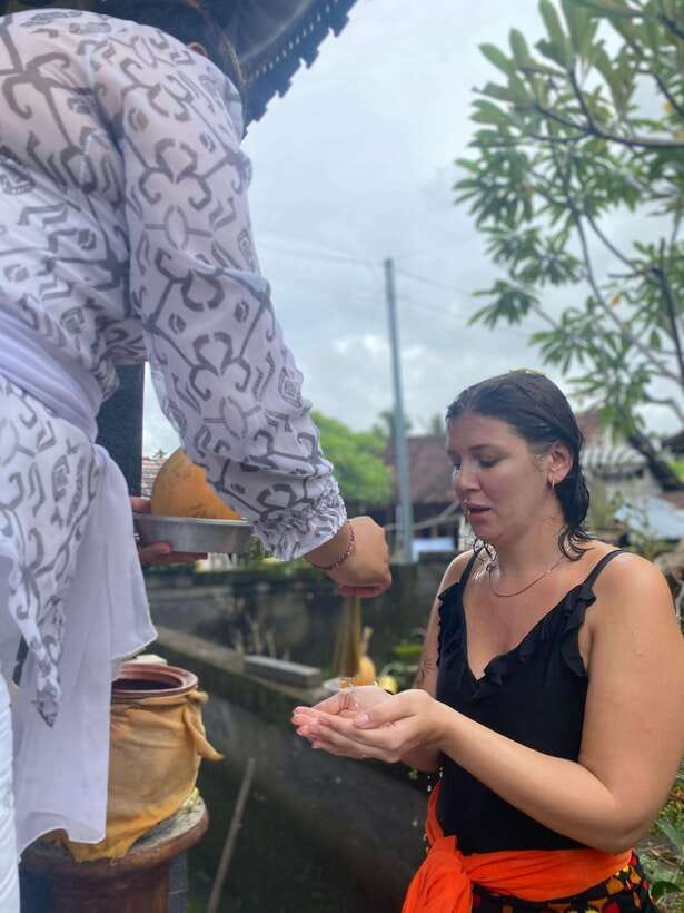 Ubud: Traditional Healing with White Lotus Blessing - Ubud chakra healing: what the white lotus blessing is really doing