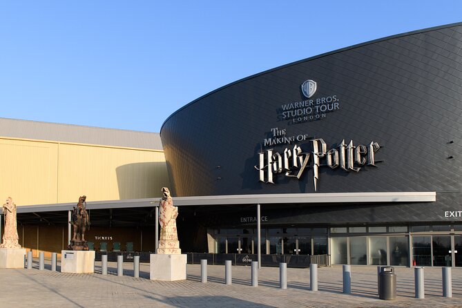 Warner Bros. Studio Harry Potter Tour with Superior Transport from London - Hogwarts in the Snow (2025–2026): seasonal content included