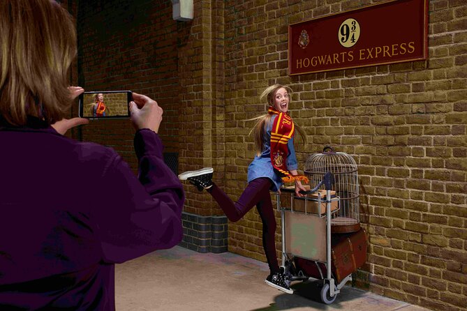 Warner Bros. Studio Tour London - The Making of Harry Potter and Oxford Day Trip - Oxford Walking Tour: Dreaming Spires on Foot